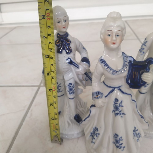 Vintage musical trio figurines 21 cm tall, like new