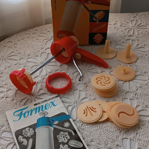 Formex dough shaping device like new, vintage