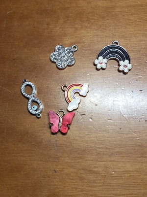 Charms pack of 5 like new for bracelet