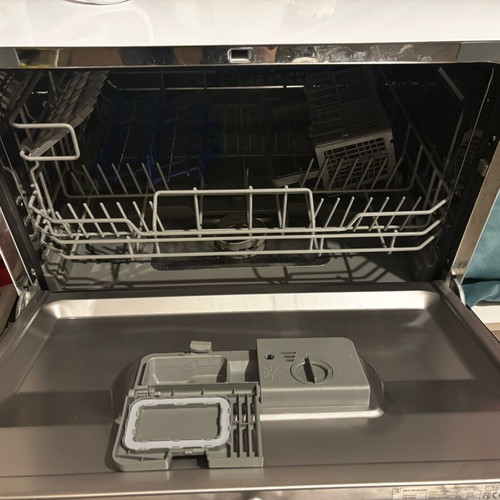 Morris countertop dishwasher like new, 6 place settings, black