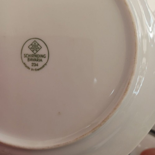 Porcelain fruit plate used, 19 cm diameter