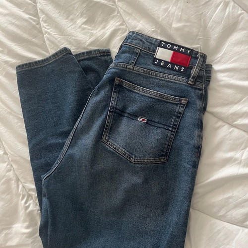 Tommy Hilfiger jean like new