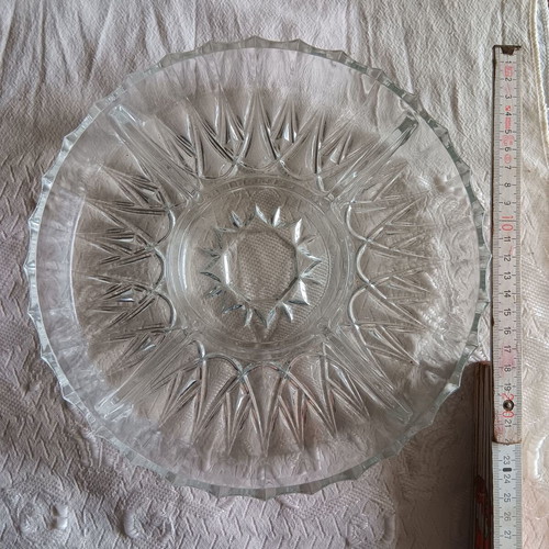 Glass serving platter for nuts like new