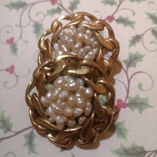 Vintage clips earrings used, large faux bijoux with pearls