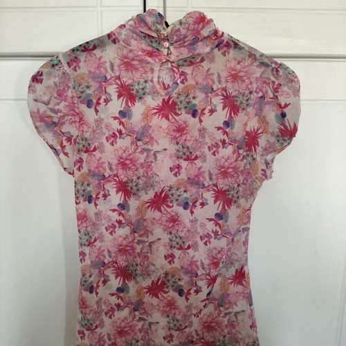 Zara top pink floral like new, size Large