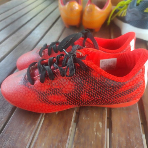 Adidas football shoes size 32 like new