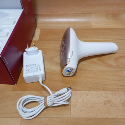 Philips laser hair removal device