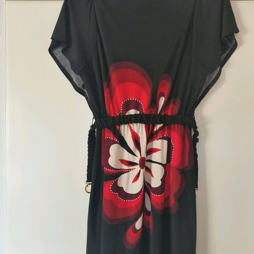 Black dress with red floral pattern like new, size S/M
