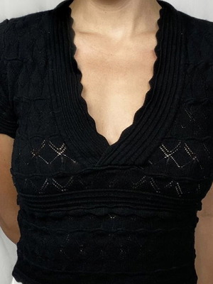 Zara black knitted top with embossed pattern size S like new