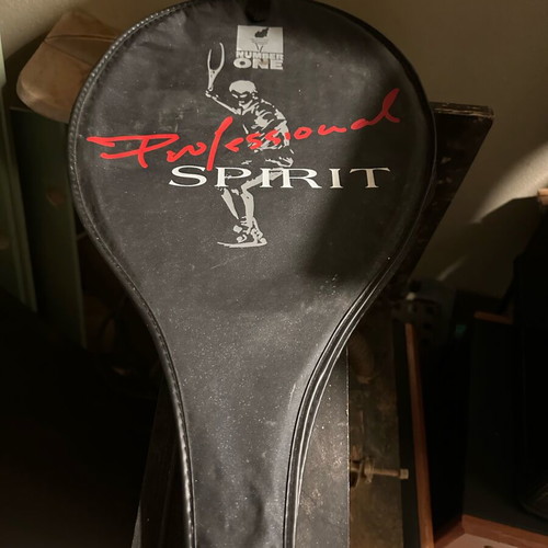 Tennis racket with case like new
