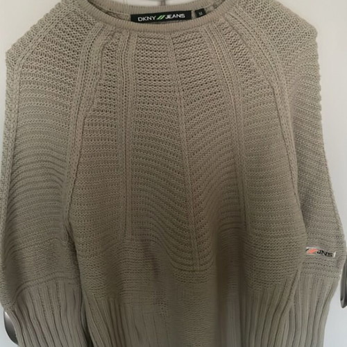 DKNY sweater like new, size M, beige