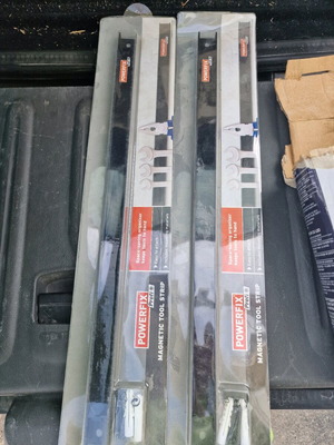 Magnetic tool holders sealed, set of two