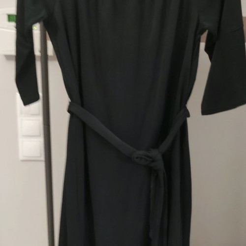 Benetton dress used, size M, black, loose fit with belt