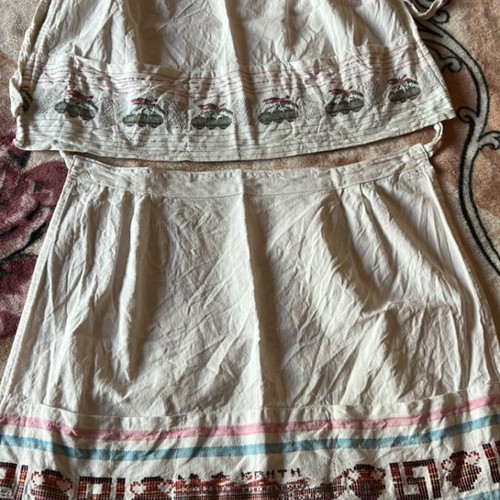 Kitchen aprons like new, set of 2 woven Kastrinogiannis