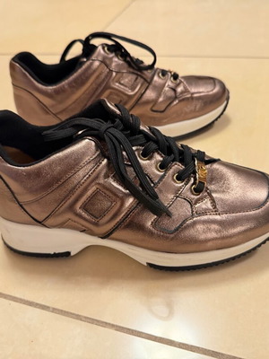 Δερμάτινα Παπούτσια Metallic Sneakers Toutounis Καινούργια, Καφέ Μέγεθος 36