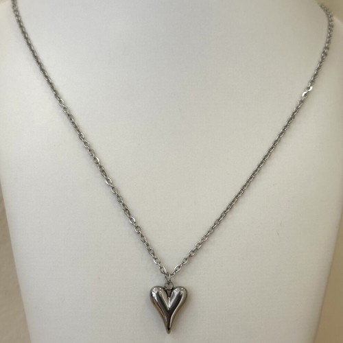 Necklace with thin forsetina chain and heart pendant, new silver