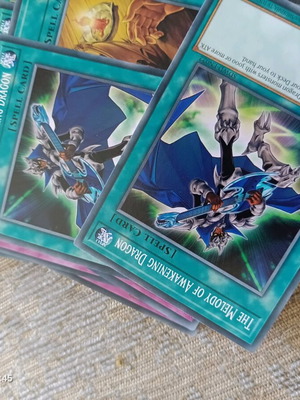 Yu-Gi-Oh The Melody of Awakening Dragon like new