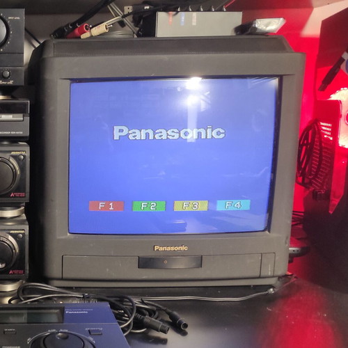 Panasonic TX-15M1T 15” CRT TV retro gaming monitor used