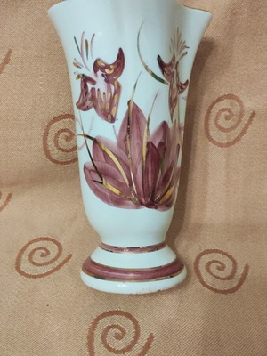 Vintage porcelain vase used, very good condition