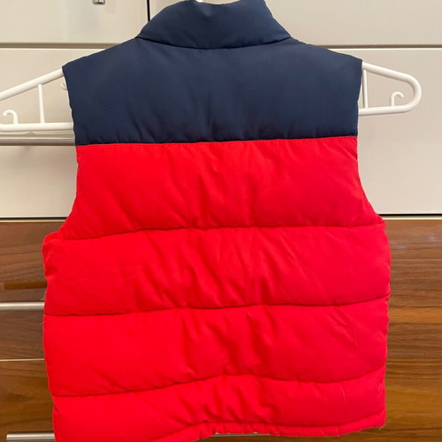 Ralph Lauren warm quilted vest used for 3-4 years old, black and red