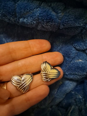 Stainless steel heart earrings new, silver