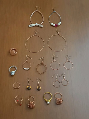 Jewelry set handmade from copper wire new, gold-colored