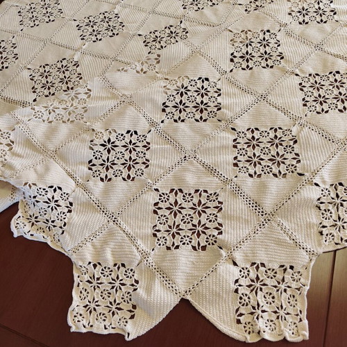 Knitted handmade blanket like new, cream 200x210