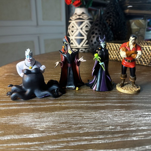 Disney Villains συλλεκτικές φιγούρες Ursula, Maleficent, Gaston, Jafar