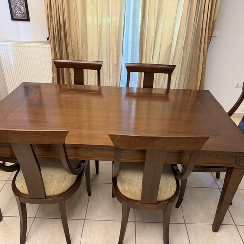 Solid wood extendable dining table with 6 chairs