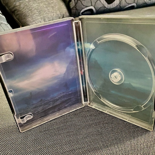 Steel book New World used