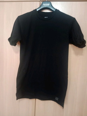 Ανδρικό μαύρο t-shirt Pull & Bear μέγεθος XS σε άριστη κατάσταση