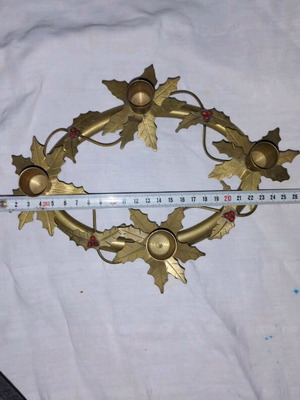 Oval Vintage Brass Candlestick 4-Holder with Holly Berries Decoration like new