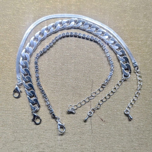 Set of 3 silver bracelets 23 cm, new