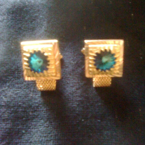 Earrings like new