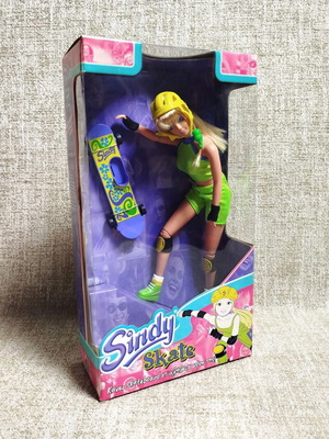 Sindy Skate Mattel new with sealed battery box