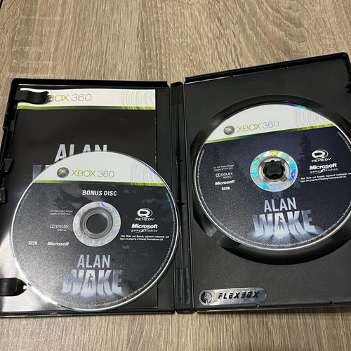 Alan Wake Limited Edition Xbox 360 like new with bonus disc