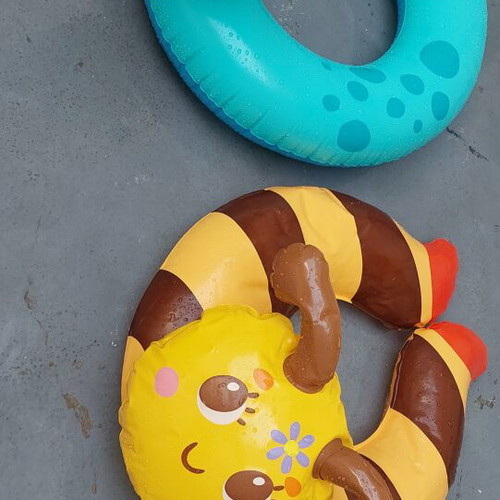 Children's life rings like new, set of 2