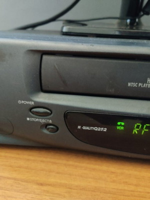Daewoo Blue Diamond VHS VCR Player Model Q252P used