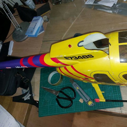 Helicopter fuselage size 500 used with navigation lights for remote control