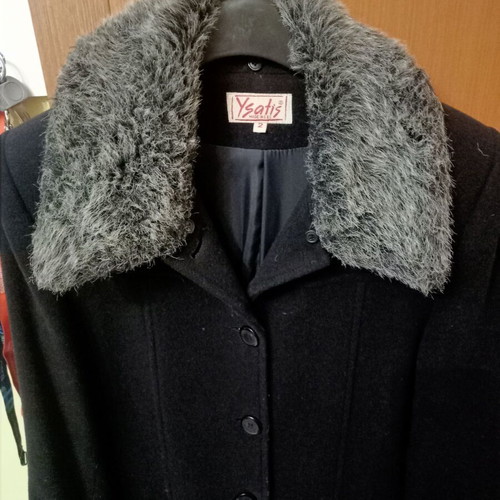 Black branded coat like new, size M