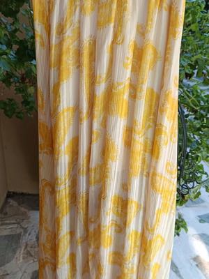 Skirt 95% viscose yellow-white with paisley one size new