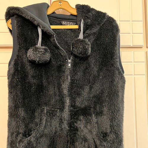 Women’s faux fur sleeveless jacket dark grey size S like new