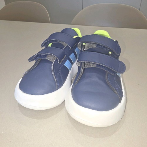 Παιδικά παπούτσια Adidas Puremotion K σε άριστη κατάσταση μέγεθος 26