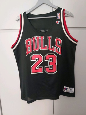 Bulls and Connecticut jerseys used, set of 2