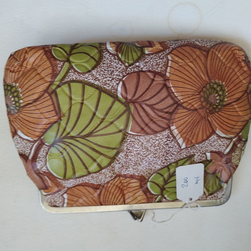 Vintage makeup bag 70s new with original tag