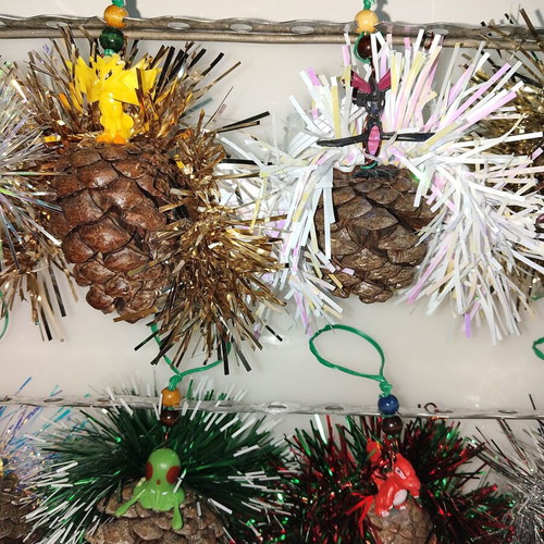 Pinecone Christmas ornaments new, set of 12 with unique decorations