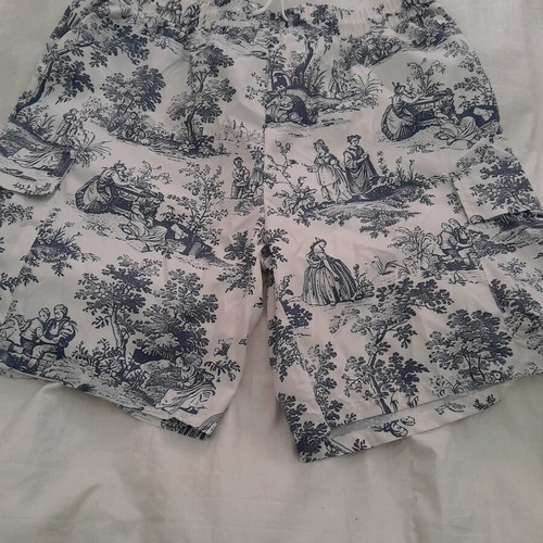 Bermuda shorts like new, size XXL