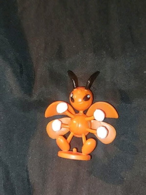 Ledian TOMY Pokémon figure like new