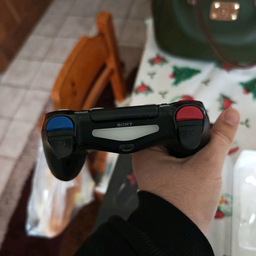 Dualshock 4 Darth Vader Edition controller like new for PS4