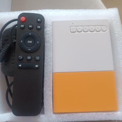 Mini projector portable with gift stand new